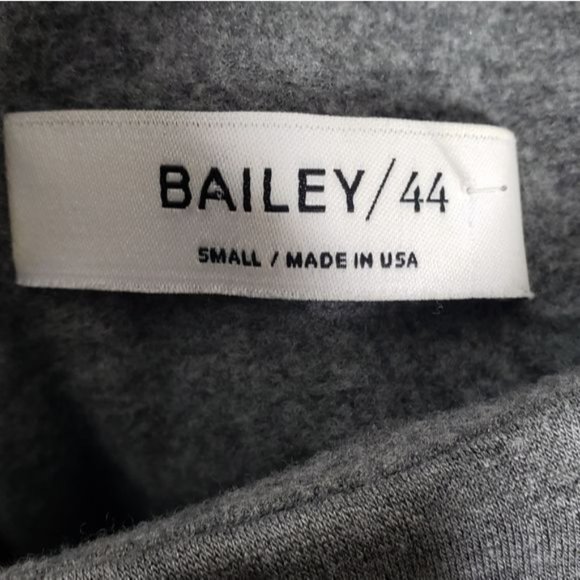 BAILEY 44 Window Shop Top - Picture 5 of 7